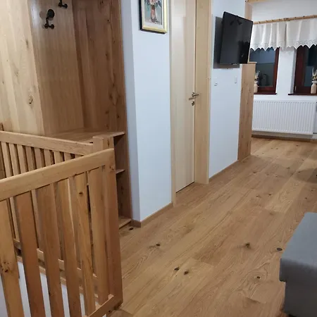 Turisticna Kmetija Zgornji Zavratnik Vendégház