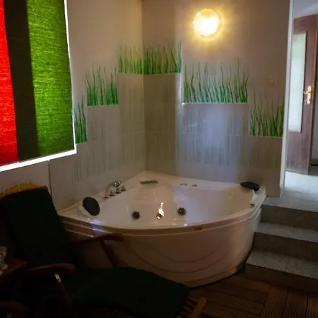 Turisticna Kmetija Zgornji Zavratnik *