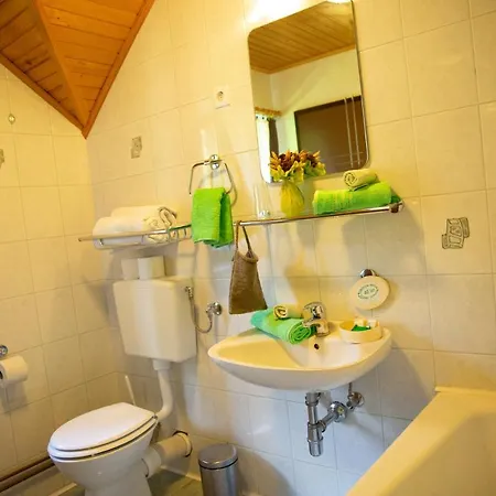 Turisticna Kmetija Zgornji Zavratnik Luče