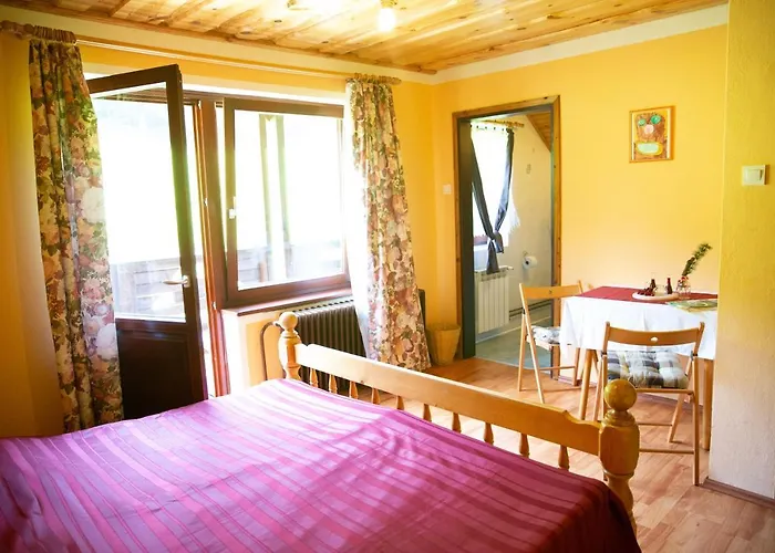 Turisticna Kmetija Zgornji Zavratnik Pensjonat 3*