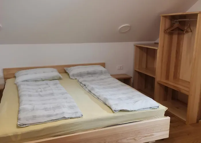 Turisticna Kmetija Zgornji Zavratnik Vendégház