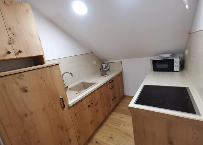 Vendégház Turisticna Kmetija Zgornji Zavratnik 3*