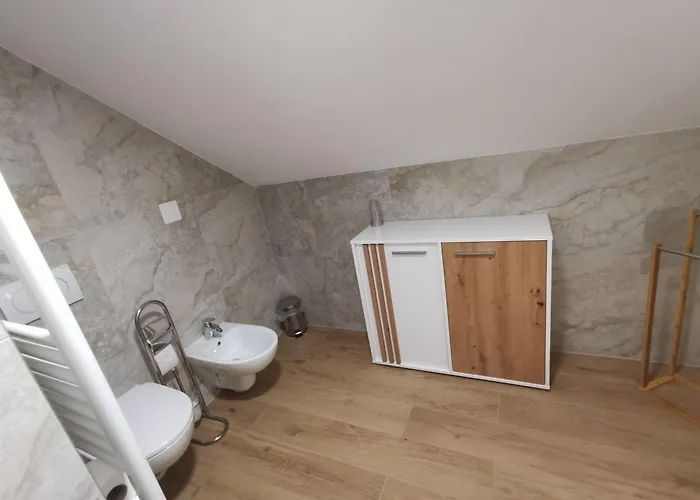 Turisticna Kmetija Zgornji Zavratnik Pensjonat Luče