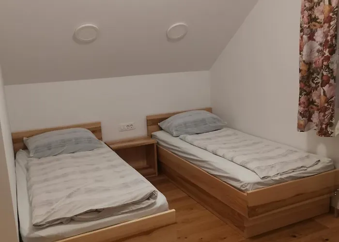 Turisticna Kmetija Zgornji Zavratnik 3*