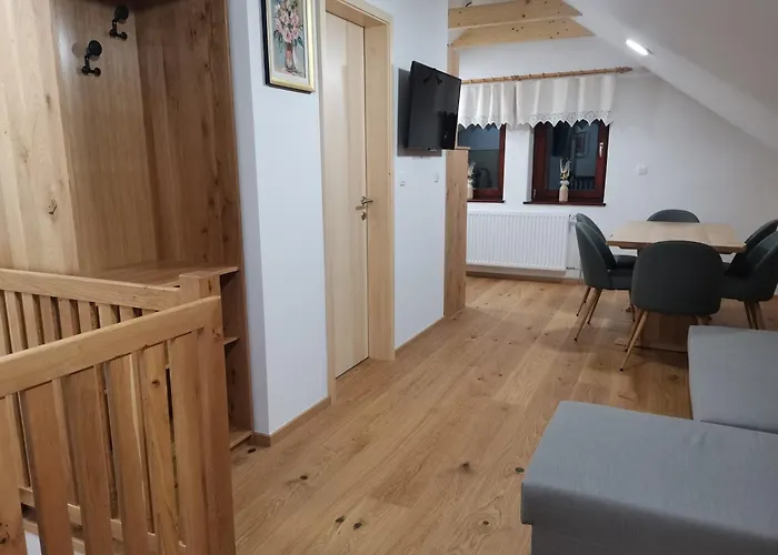 Turisticna Kmetija Zgornji Zavratnik Luče