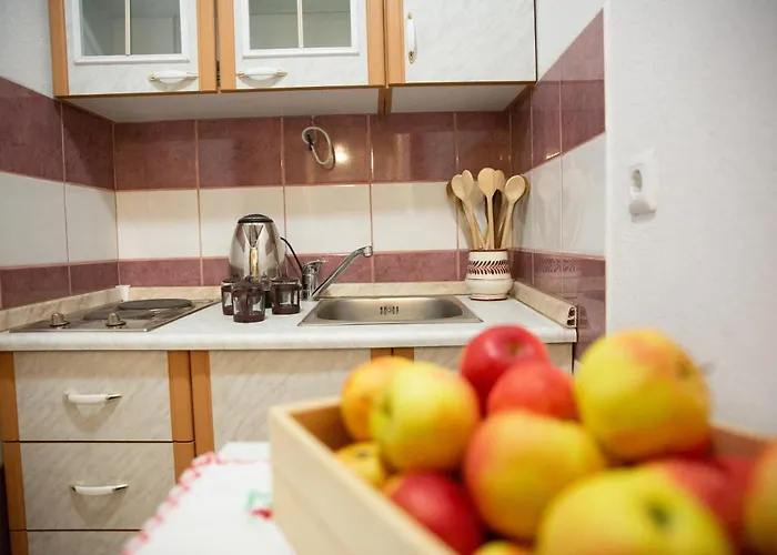 Turisticna Kmetija Zgornji Zavratnik Pensjonat Luče